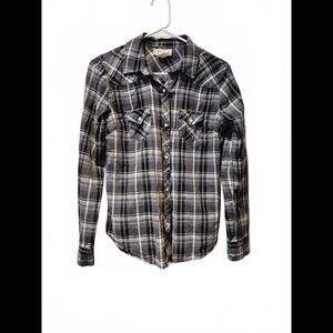 Op ocean Pacific pearl snap long sleeve size M juniors